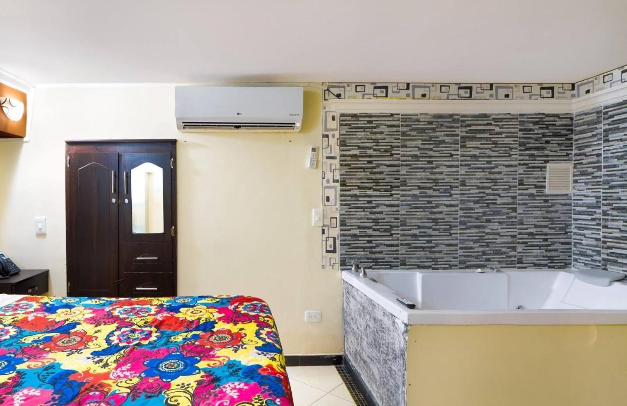 Apartamentos En El Poblado เมเดยิน ภายนอก รูปภาพ