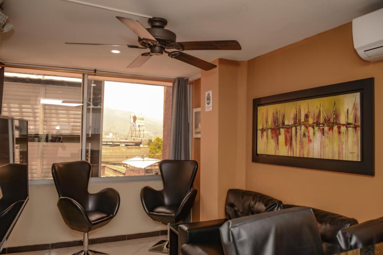 Apartamentos En El Poblado เมเดยิน ภายนอก รูปภาพ